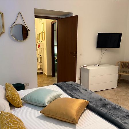 Apartamento de 70 m² en Palermo Centro Ciudad, con 1 habitación Exterior foto